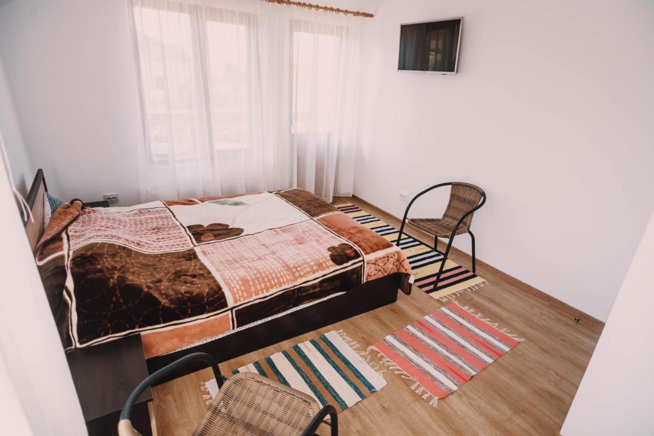 Casa Bunicilor Hotel Nuksora Kültér fotó