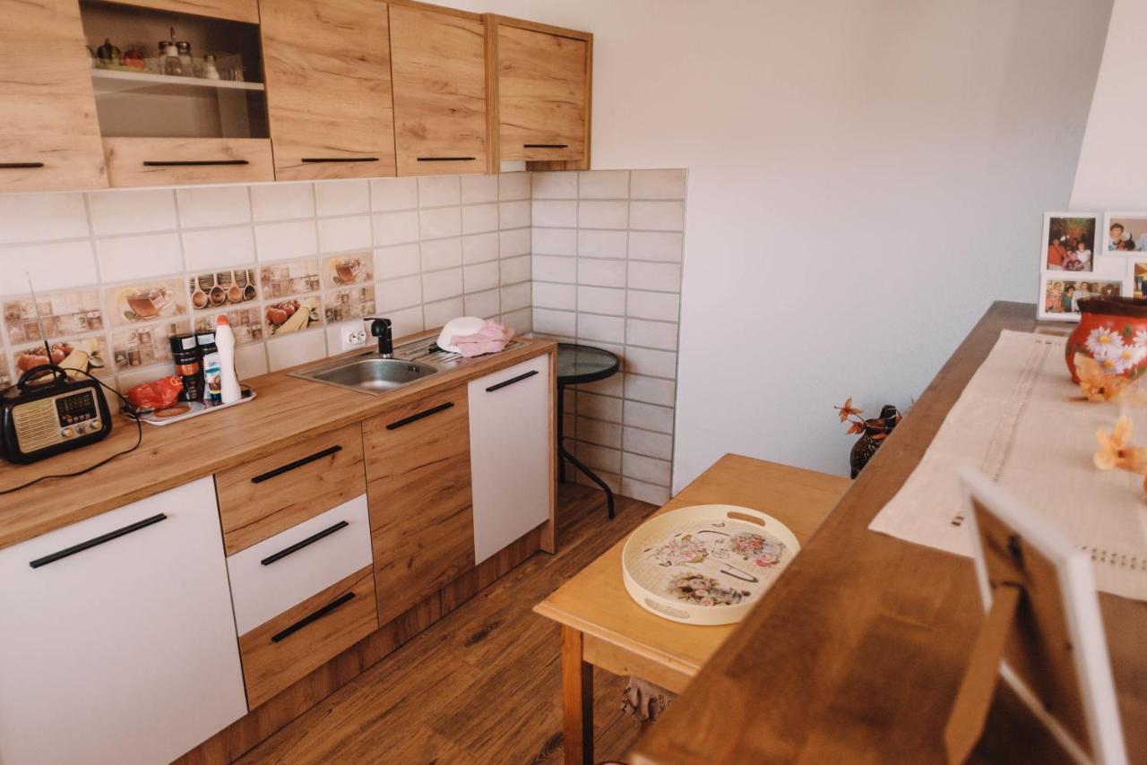 Casa Bunicilor Hotel Nuksora Kültér fotó